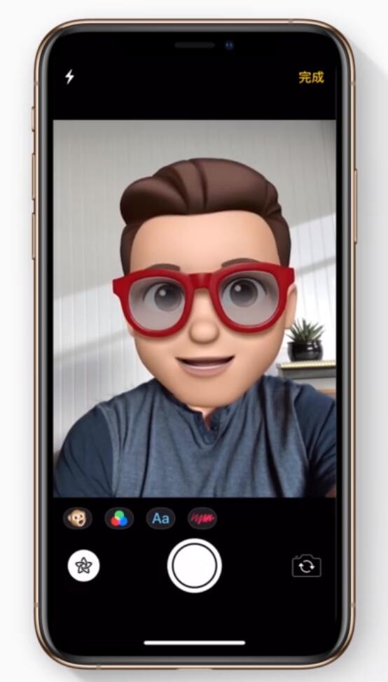 不一样的“自拍照”：用 iPhone 分享拟我表情或视频