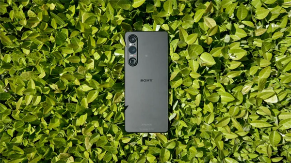 索尼首次公布Xperia 1 VI正面照！祖传21:9带鱼屏谢幕