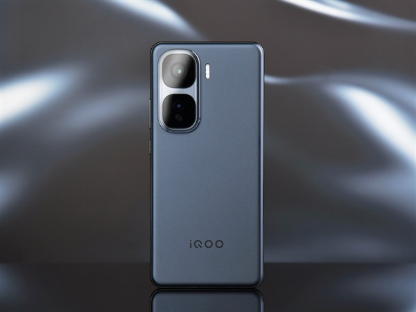 iQOO Neo10上手：同档最香的骁龙8 Gen3手机